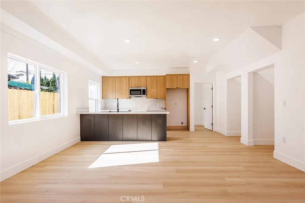 Additional image 11 of 1557 S Ogden Drive Unit 1/4, Los Angeles, CA 90019