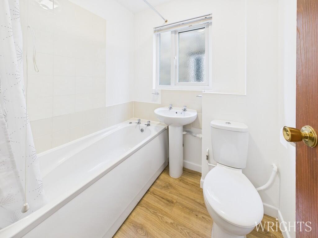 Additional image 7 of Ramblers Way, Welwyn Garden City.