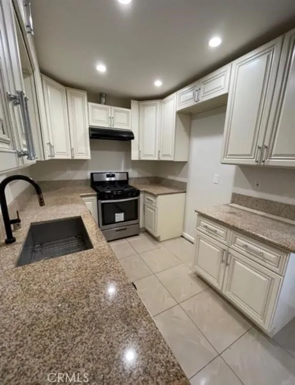 Additional image 37 of 19158 schoenborn, Northridge, CA 91324