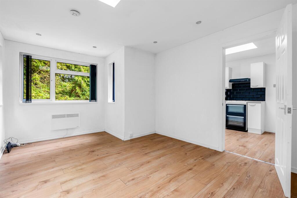 Additional image 13 of The Chase, Welwyn