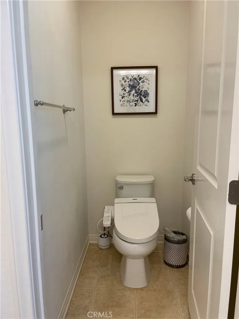 Additional image 39 of 31 Larkfield, Irvine, CA 92620