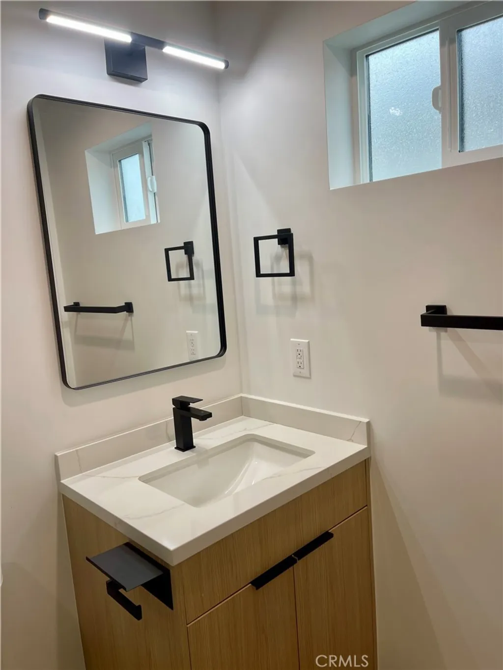 Additional image 11 of 611 W 41st Place, Los Angeles, CA 90037