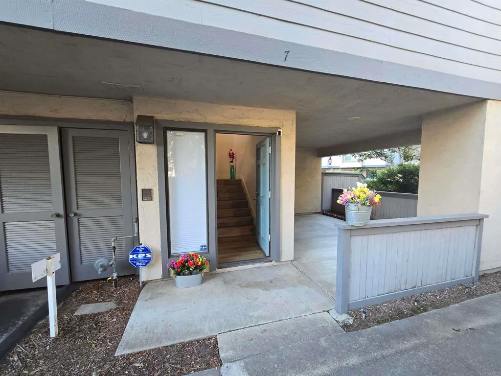 Additional image 123 of 2135 E Valley Parkway E Unit 7, Escondido, CA 92027