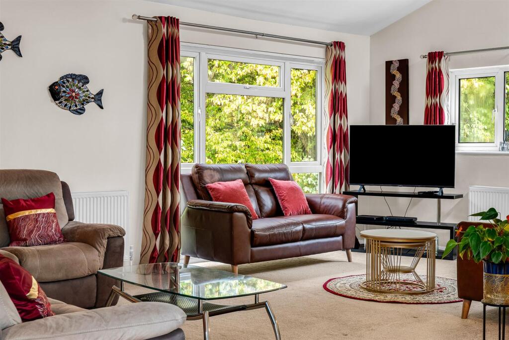 Additional image 9 of The Chase, Welwyn