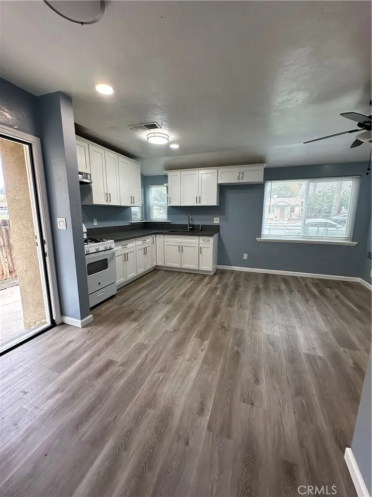 Additional image 24 of 2306 Berger St, Bakersfield, CA 93305