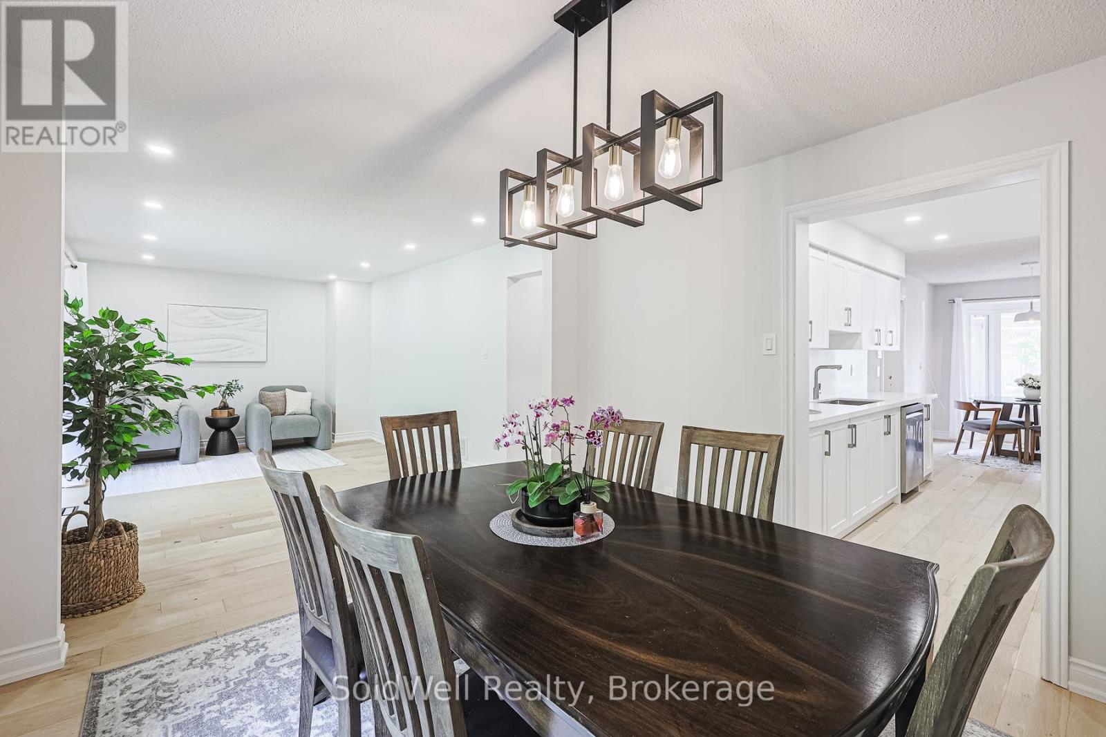 Property image for 160 CHARLES STREET|Vaughan (Crestwood-Springfarm-Yorkhill), Ontario L4J3C7