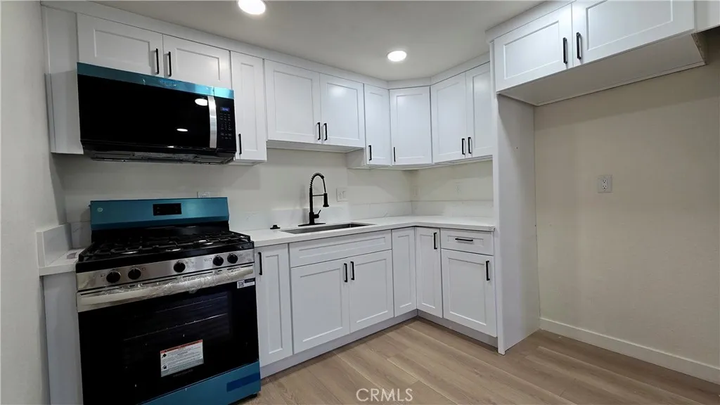 Additional image 11 of 15917 Prairie Ave Unit 2, Lawndale, CA 90260