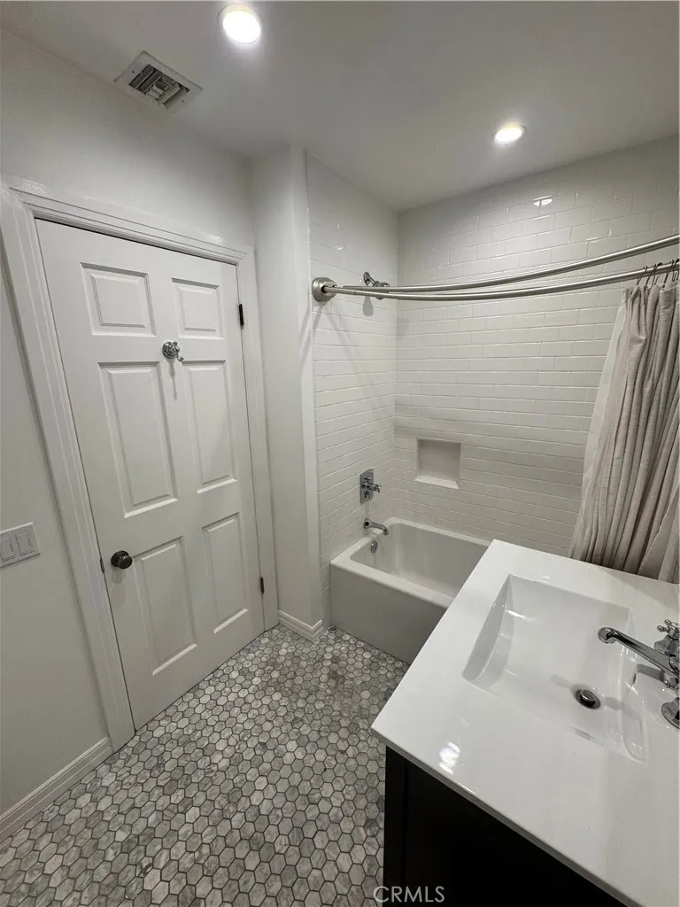 Additional image 80 of 4455 California, Long Beach, CA 90807