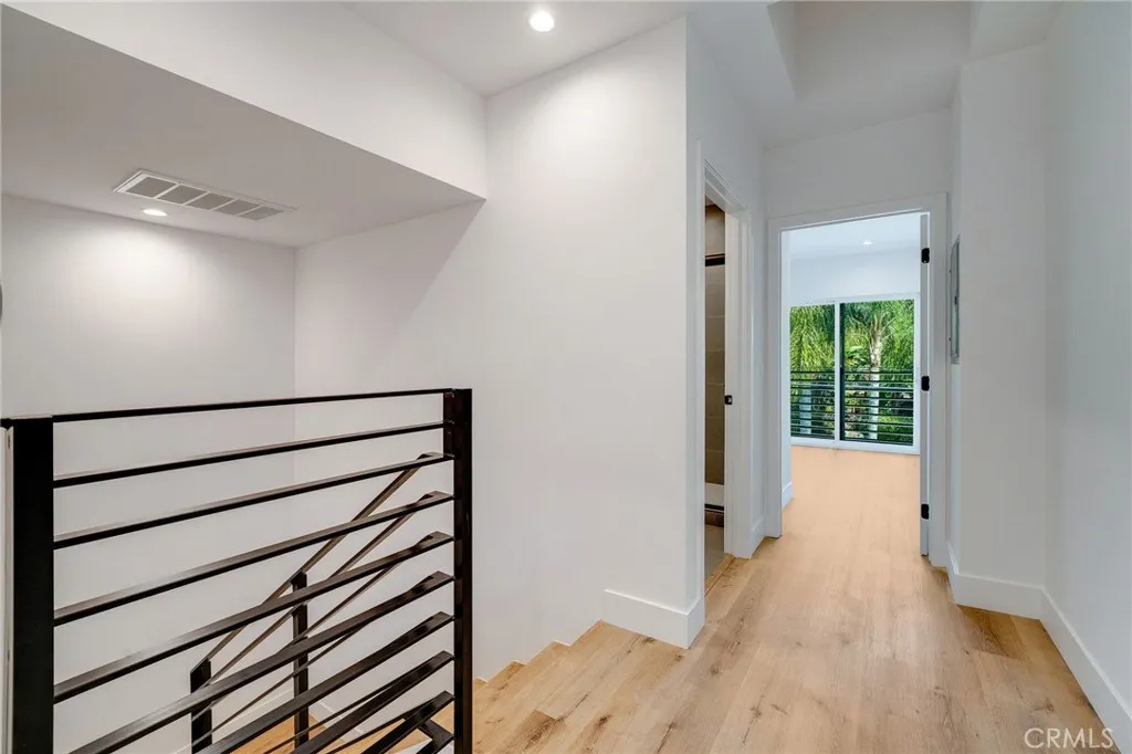 Additional image 9 of 6201 La Mirada Unit 7, Los Angeles, CA 90038