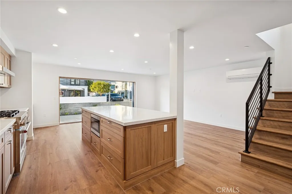 Additional image 9 of 212 40th, Newport Beach, CA 92663