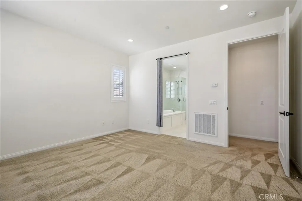 Additional image 28 of 122 Barnes Rd, Tustin, CA 92782