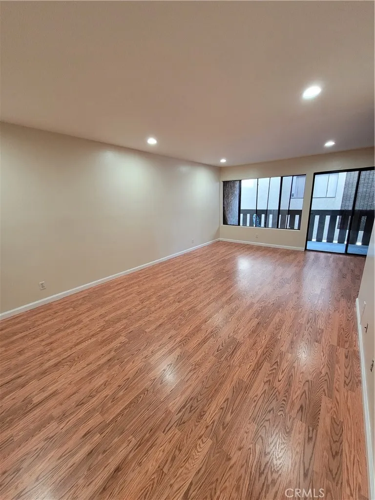 Additional image 38 of 4110 Elm Ave Unit 201, Long Beach, CA 90807