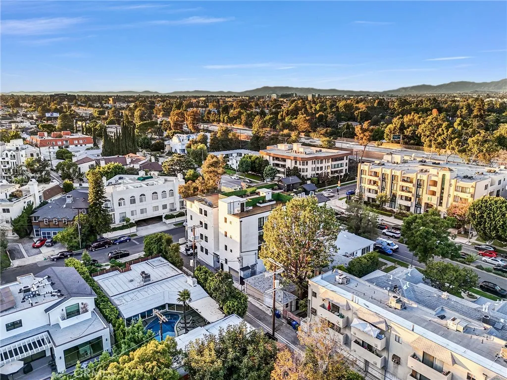 Additional image 92 of 10352 Riverside Drive Unit 203A, Toluca Lake, CA 91602