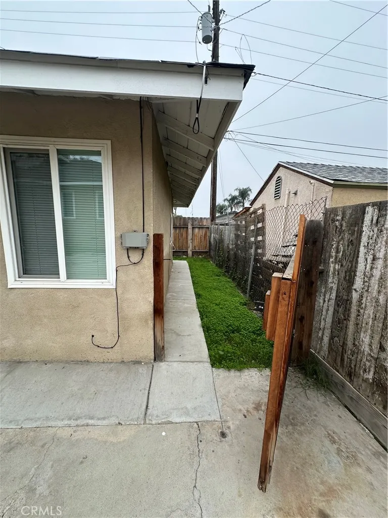 Additional image 33 of 2306 Berger St, Bakersfield, CA 93305