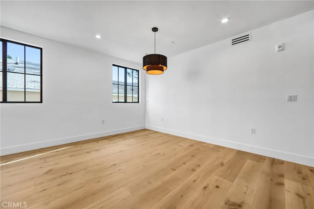 Additional image 17 of 10352 Riverside Drive Unit 203A, Toluca Lake, CA 91602