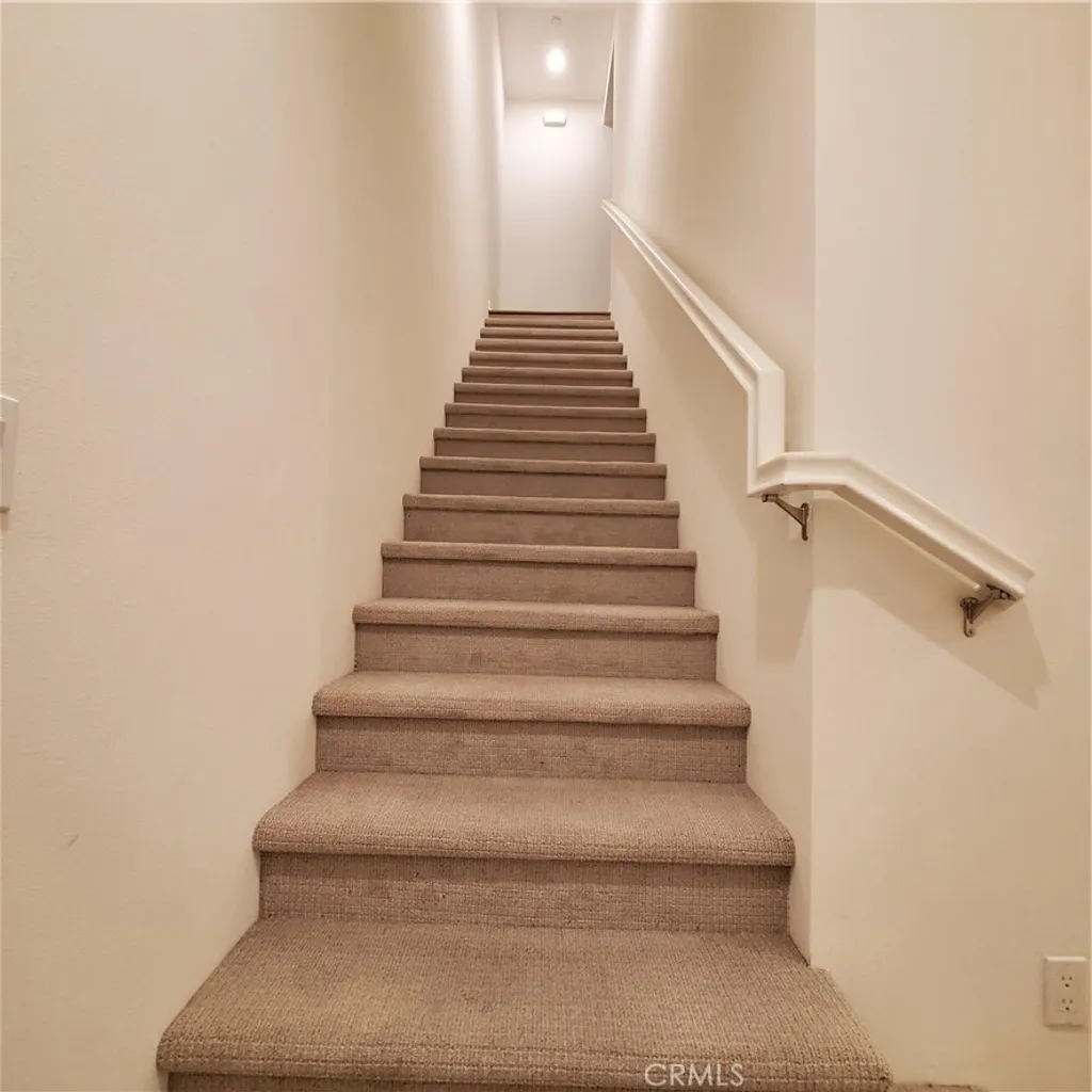 Additional image 7 of 944 N Divino Privado, Ontario, CA 91764