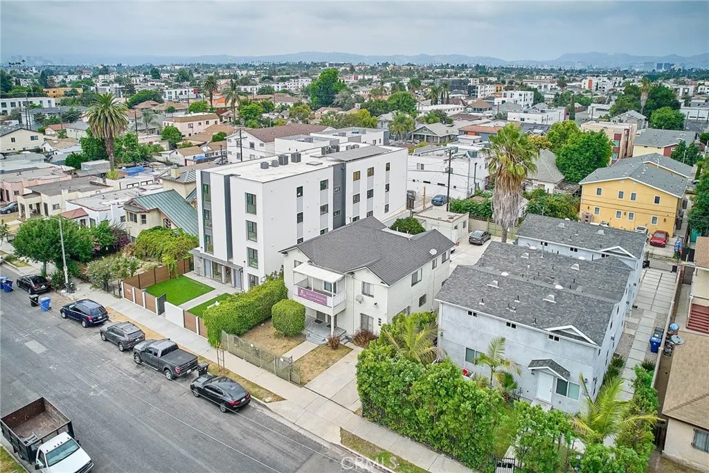 Additional image 31 of 1329 W 37th Drive, Los Angeles, CA 90007