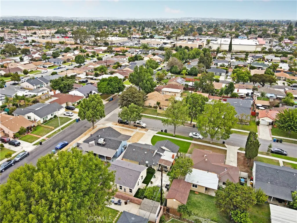 Property image for 7642 Arnett St, Downey, CA 90241