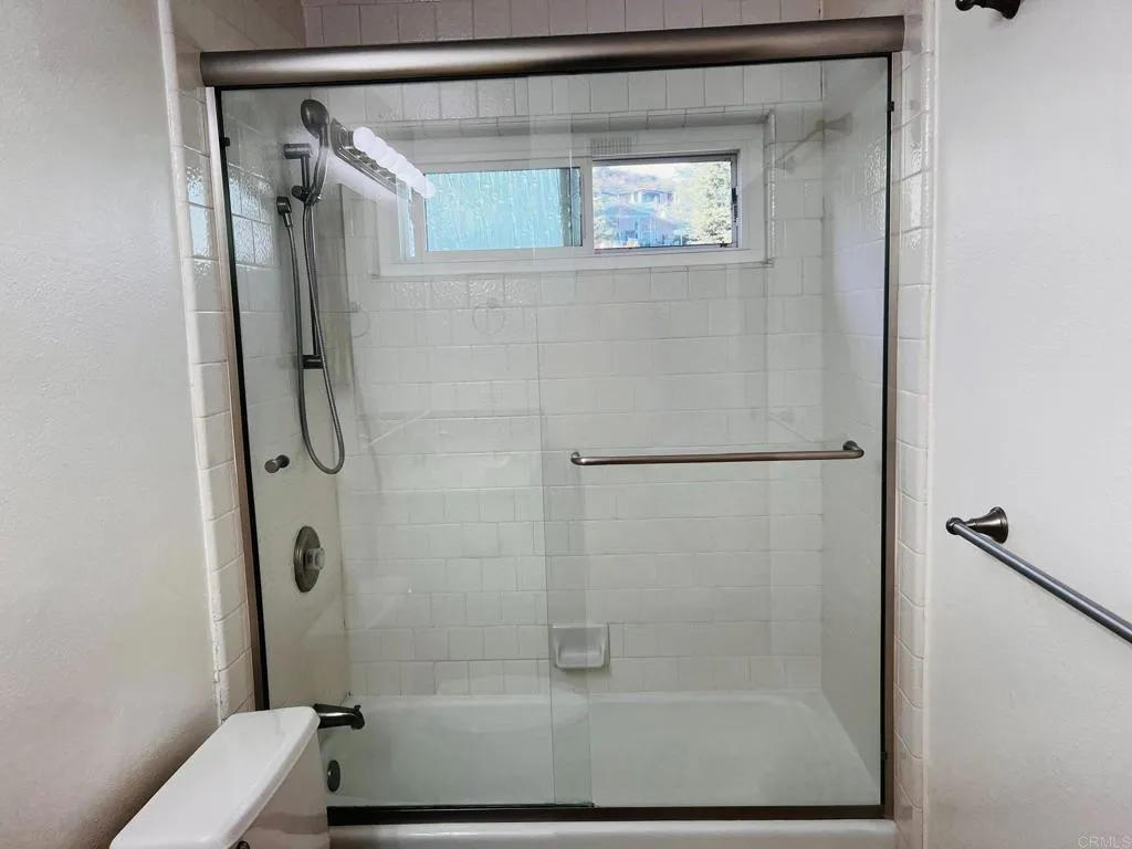 Additional image 107 of 4587 Cove Drive, Carlsbad, CA 92008