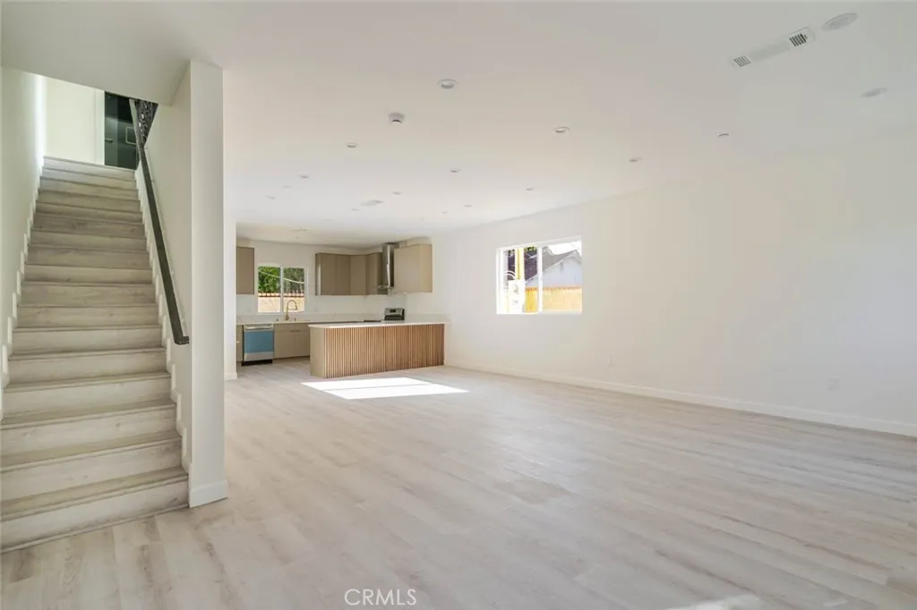 Additional image 7 of 17426 Roscoe Boulevard, Northridge, CA 91325