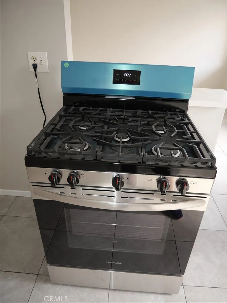 Additional image 32 of 513 E Walnut, Apt. C, Santa Ana, CA 92701