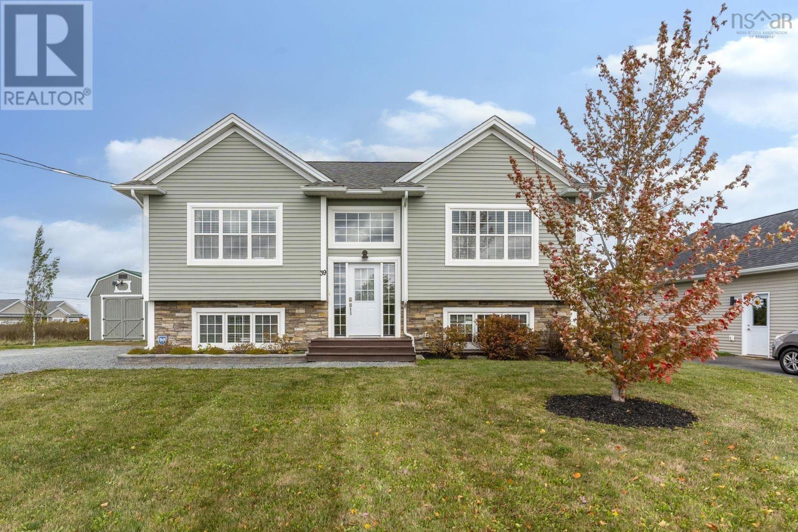 Property image for 39 Ridge Avenue|Stewiacke, Nova Scotia B0N2J0