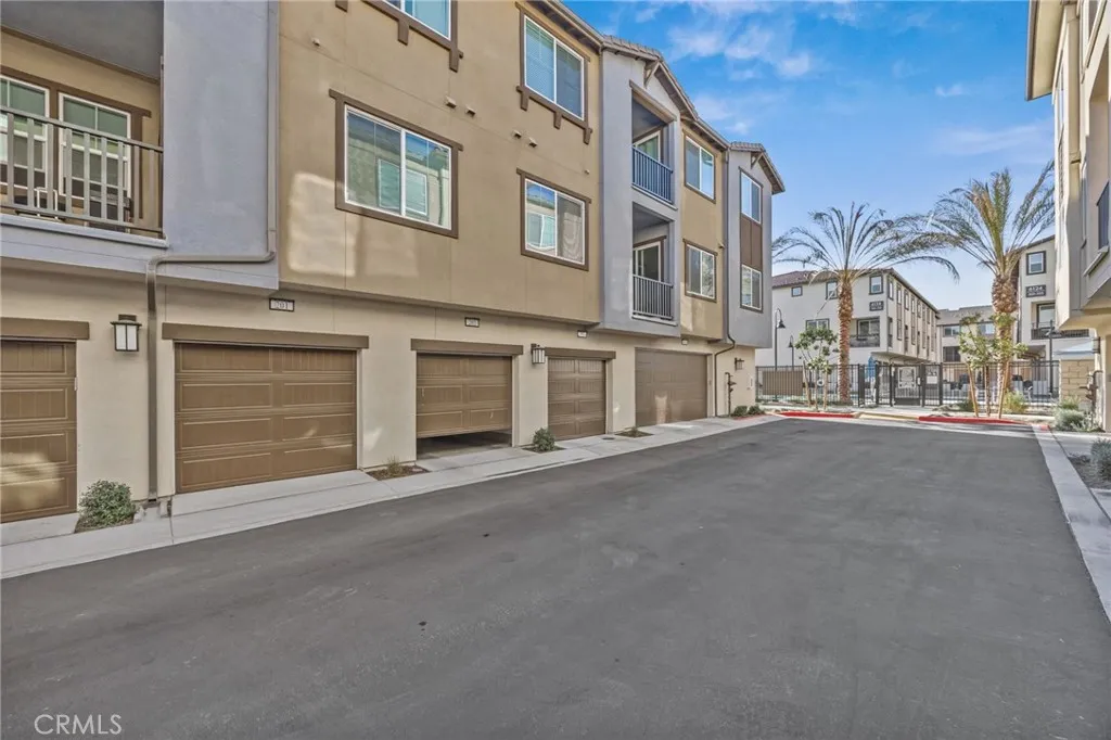 Additional image 65 of 6137 Valentina Way Unit 201, Eastvale, CA 92880