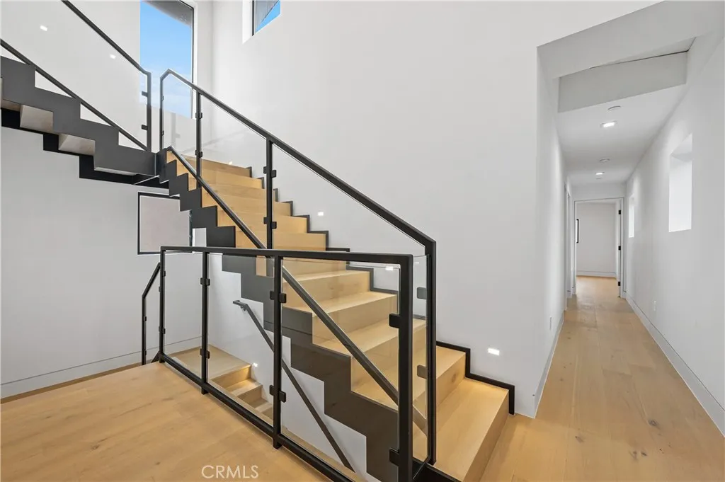 Additional image 16 of 121 39th Street Unit B, Newport Beach, CA 92663