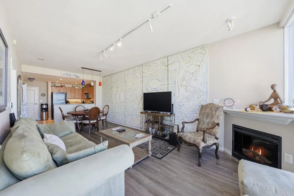 Additional image 54 of 300 W Beech Street Unit 1706, San Diego, CA 92101