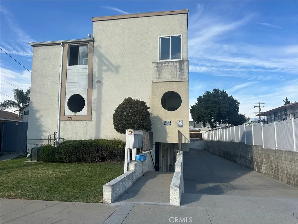 Additional image 3 of 221 W Linda Vista Ave Unit 204, Alhambra, CA 91801