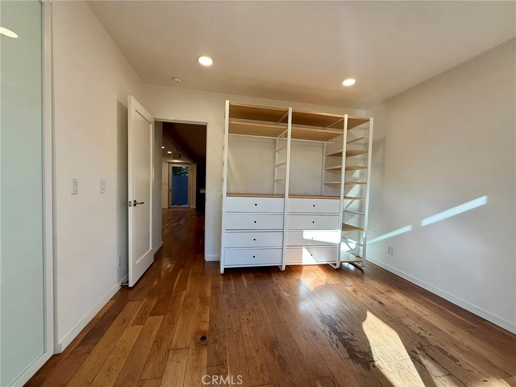 Additional image 8 of 2302 Oakwood Avenue, Venice, CA 90291
