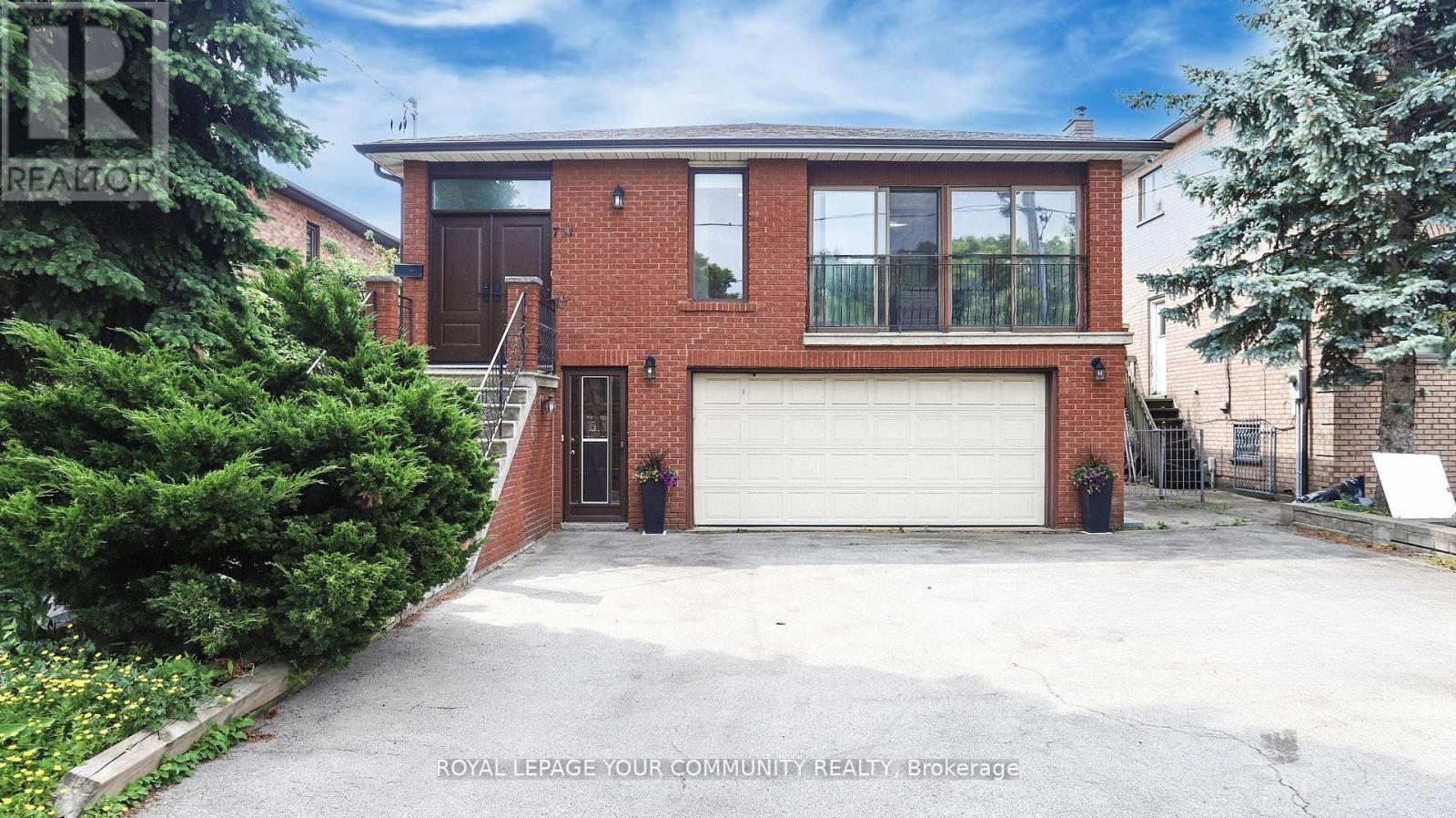 Property image for 731 GLENCAIRN AVENUE|Toronto (Englemount-Lawrence), Ontario M6B1Z9