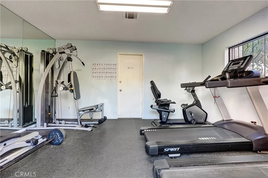 Additional image 72 of 1711 Grismer Ave, Burbank, CA 91504