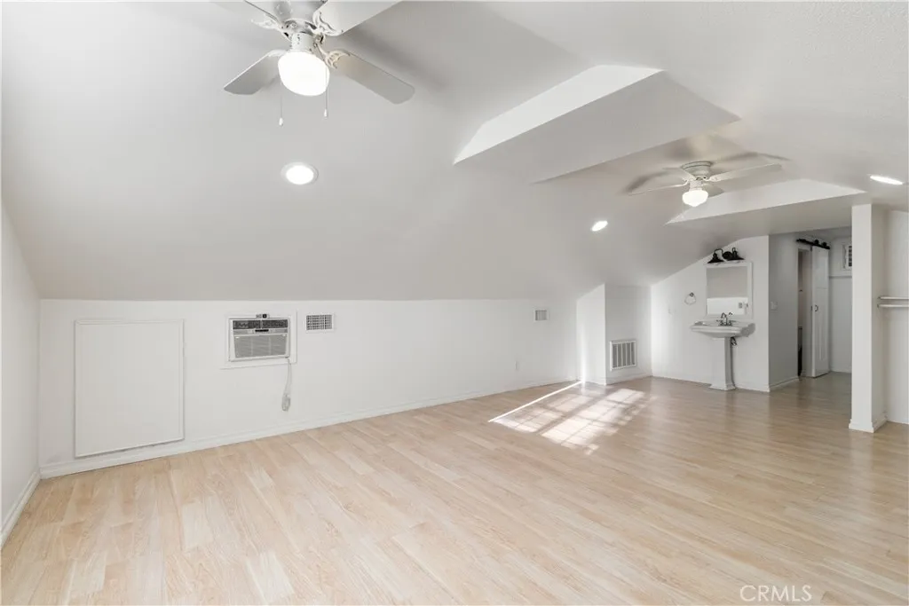 Additional image 63 of 2572 Harrison St, Riverside, CA 92503