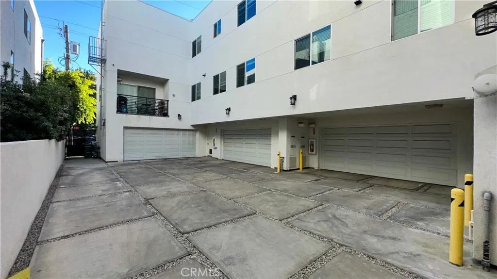 Additional image 14 of 14019 Vanowen Street Unit 104, Van Nuys, CA 91405