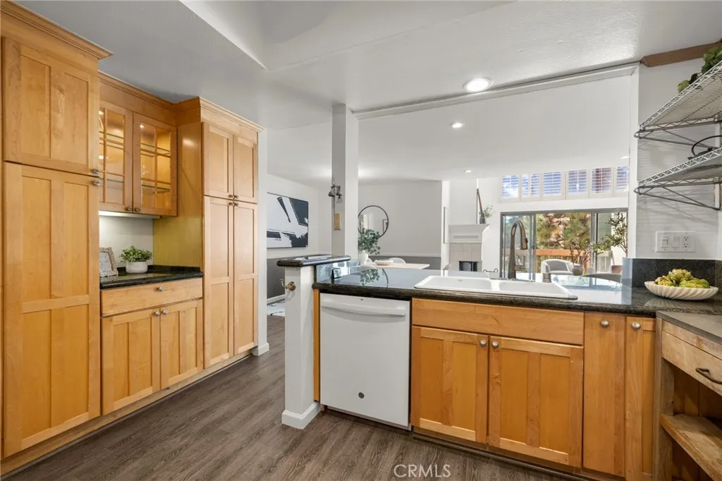 Additional image 37 of 8180 Manitoba, Playa Del Rey, CA 90293