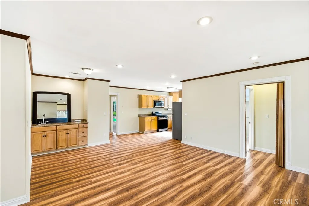 Additional image 9 of 5204 Etiwanda Avenue, Tarzana, CA 91356