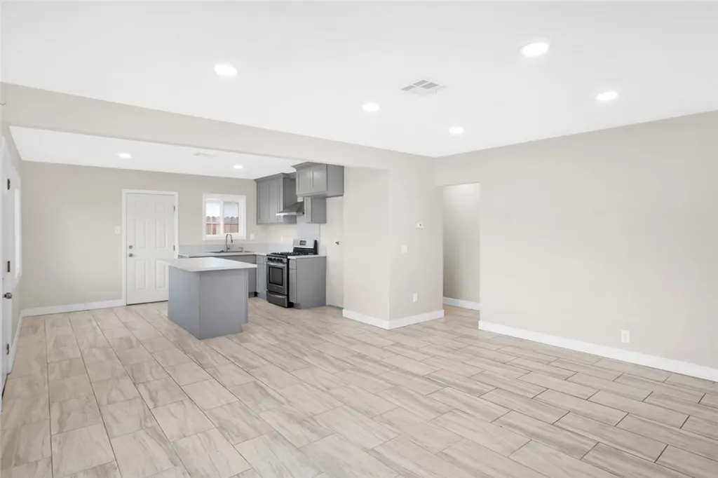 Additional image 6 of 5522 Silver, Santa Ana, CA 92703