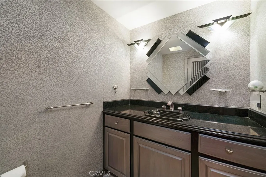 Additional image 11 of 33 Montecito Drive, Corona Del Mar, CA 92625