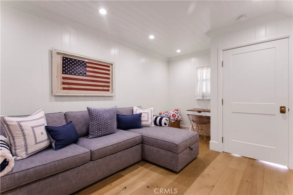 Additional image 33 of 16 Blue Lagoon, Laguna Beach, CA 92651