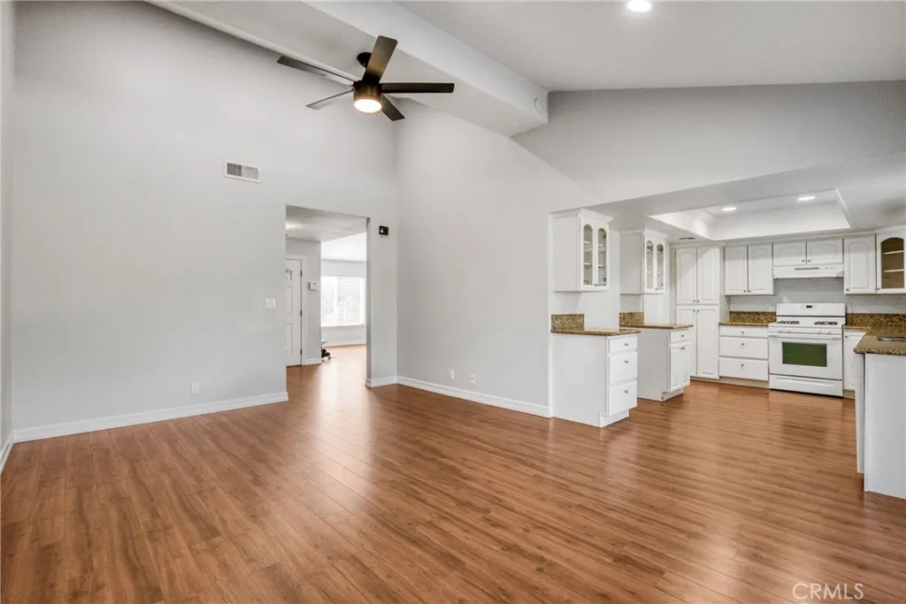 Additional image 31 of 22725 Gault, West Hills, CA 91307