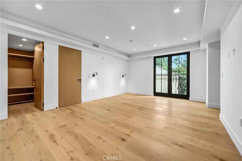 Additional image 79 of 10352 Riverside Drive Unit 203A, Toluca Lake, CA 91602