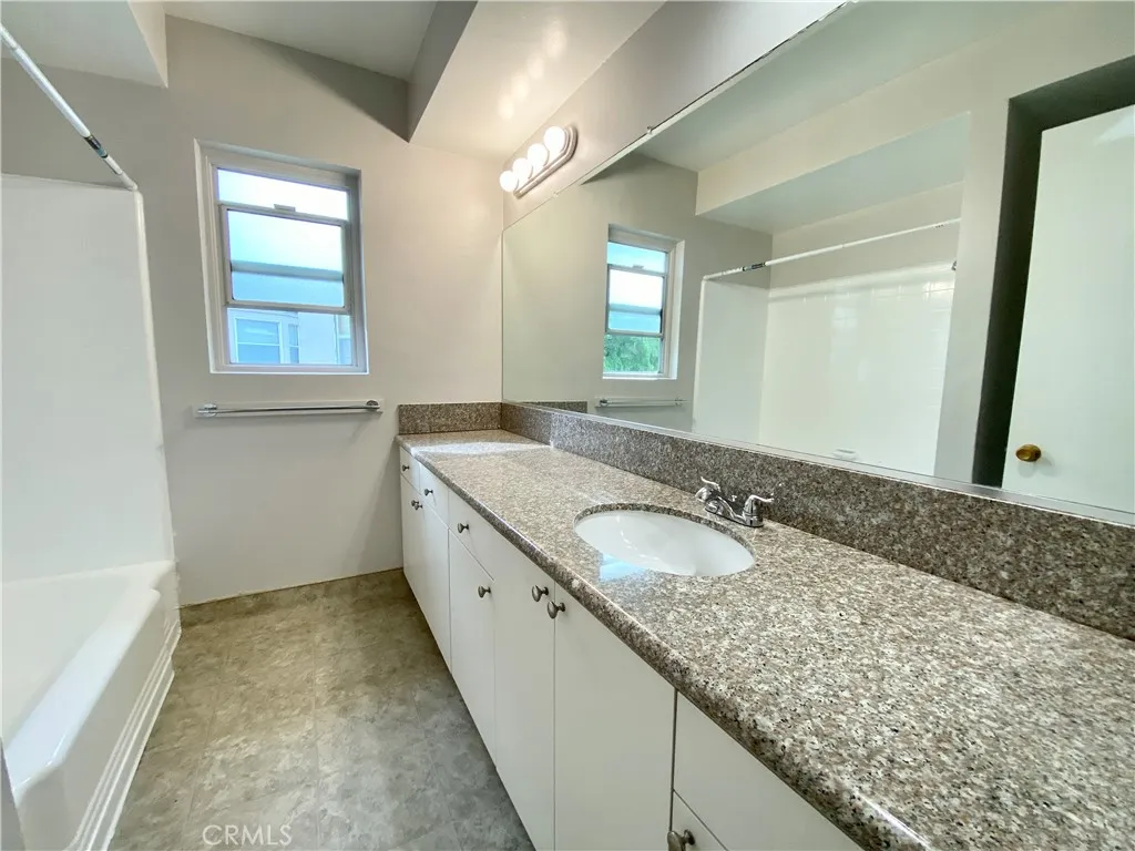 Additional image 11 of 3335 Triangle Place Unit 6, Glendale, CA 91208