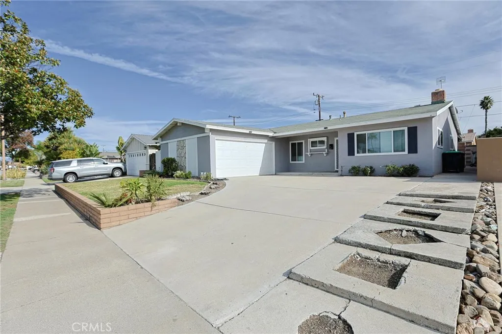 Additional image 4 of 695 N Milford St, Orange, CA 92867