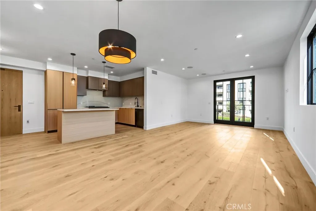 Additional image 19 of 10352 Riverside Drive Unit 203A, Toluca Lake, CA 91602