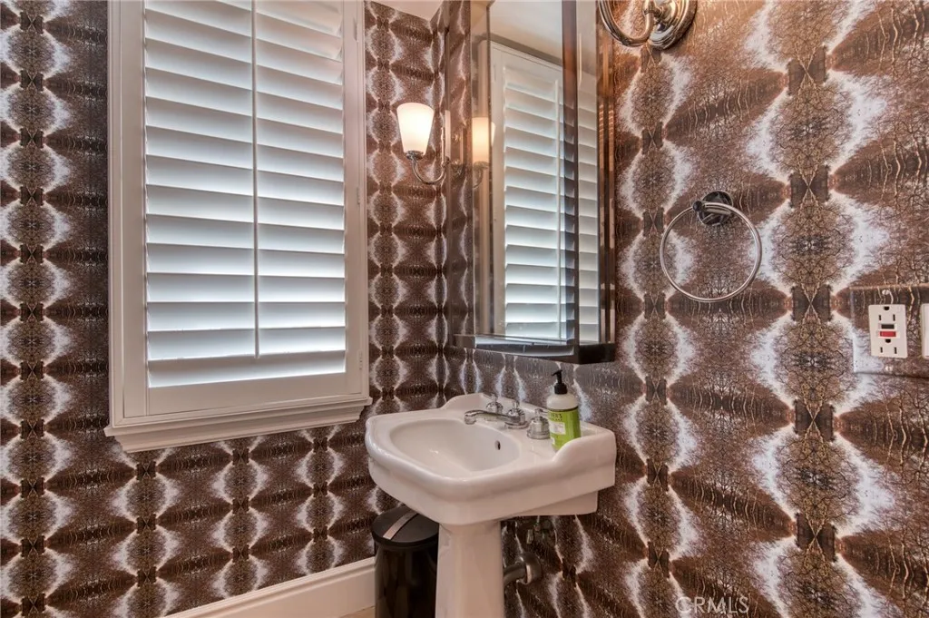 Additional image 17 of 325 Poppy Avenue, Corona Del Mar, CA 92625