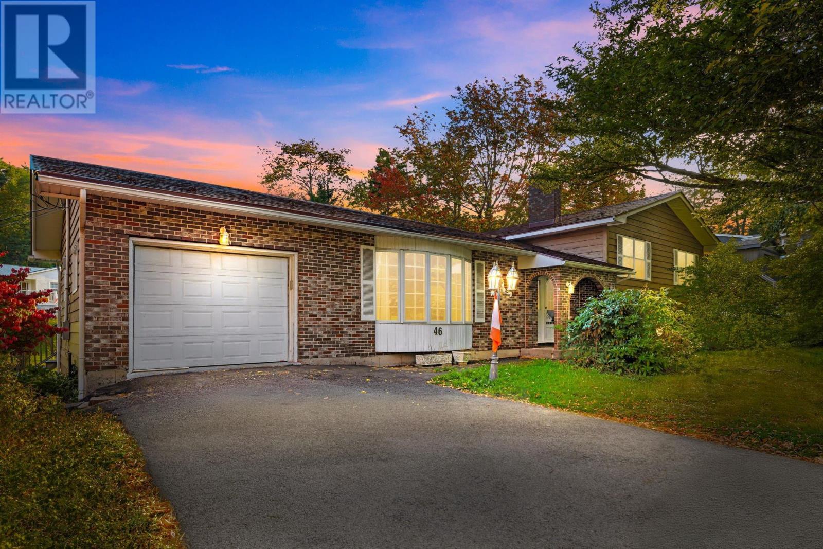 46 Kearney Lake Road|Halifax, Nova Scotia B3M2S7