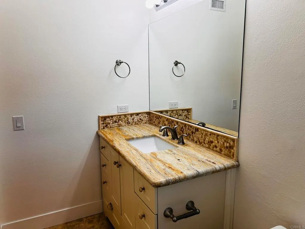 Additional image 108 of 4587 Cove Drive, Carlsbad, CA 92008