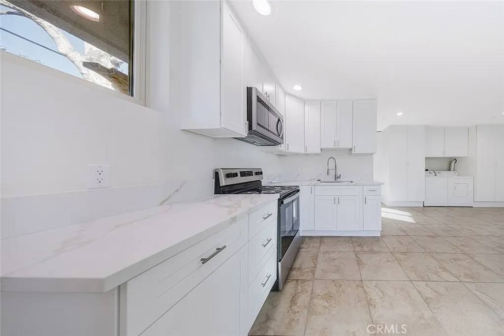 Additional image 7 of 2954 Hermosa Avenue Unit A, La Crescenta, CA 91214