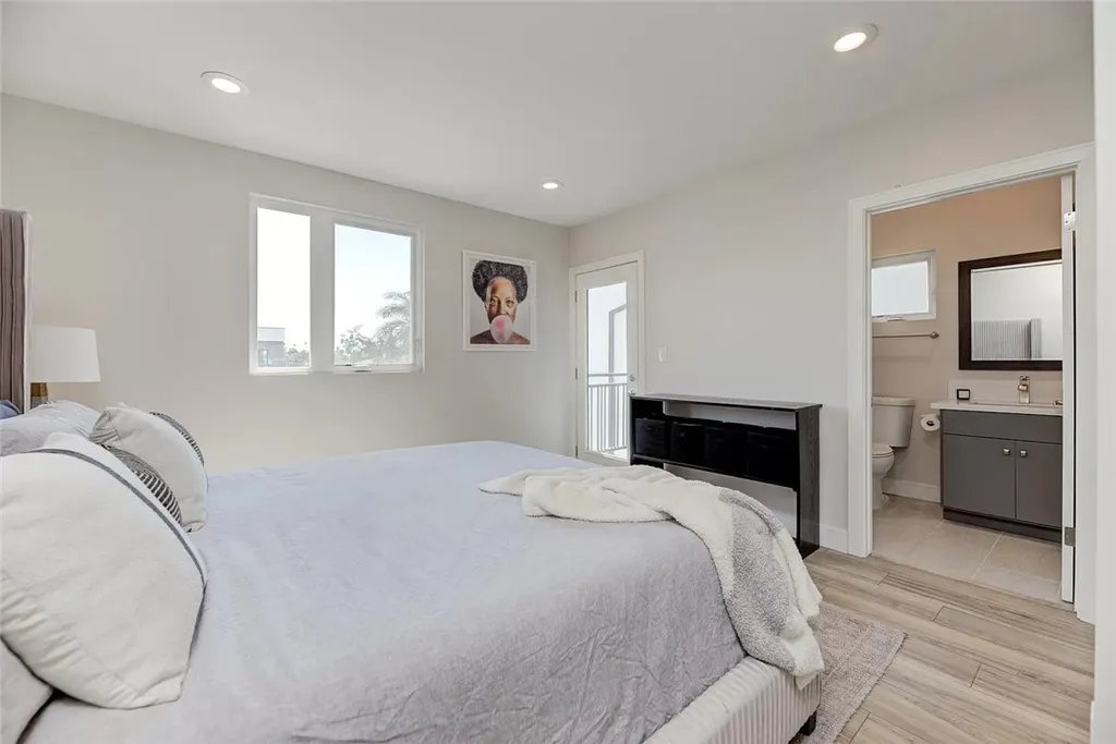 Additional image 38 of 2153 S West View Street, Los Angeles, CA 90016